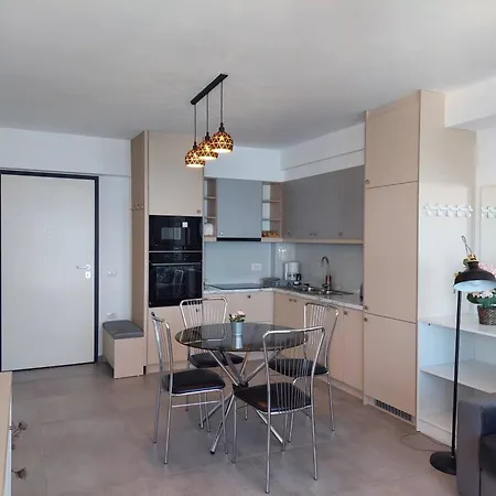 Happy Mihaly - 007 Apartamento